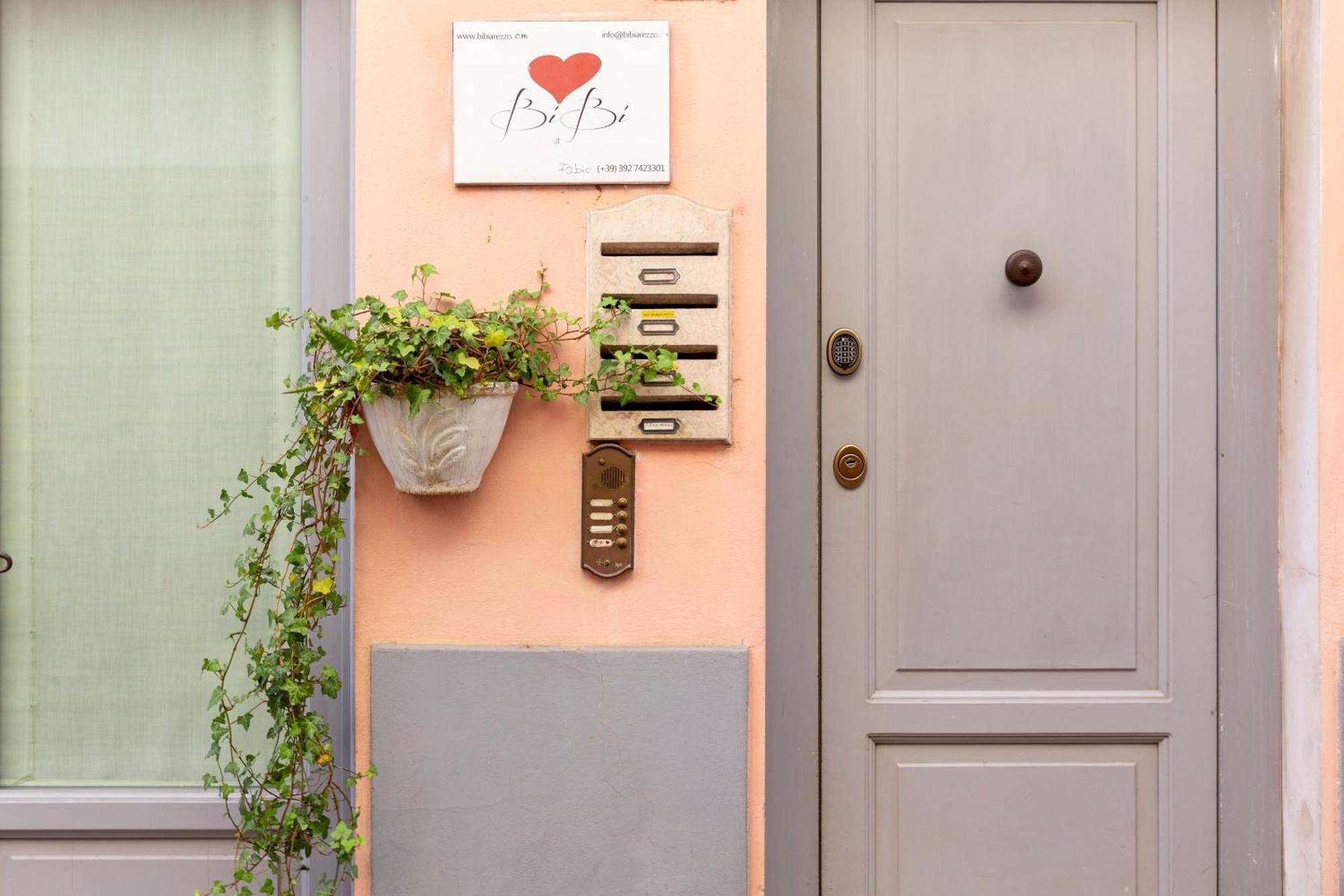Bibi Boutique Arezzo Camere Deluxe Cartazucchero & Cioccolato Kültér fotó